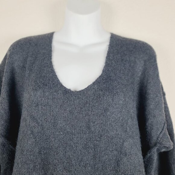 Free People Women's Black Round Neck Oversized Pullover Sweater Size XS - Picture 4 of 10